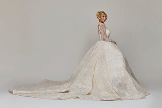 Grand Wedding Dress
