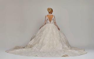 Grand Wedding Dress